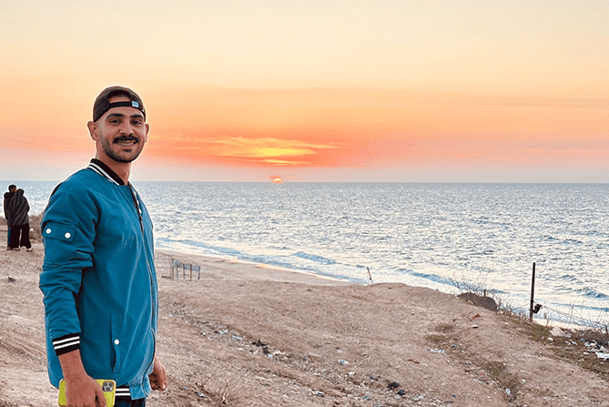 When I Walk in Gaza, I Put My Hands in My&nbsp;Pockets